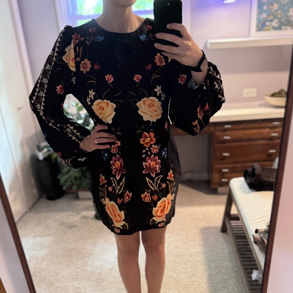 Black and Multicolored Flowered Long Sleeve Above Knee Dress
